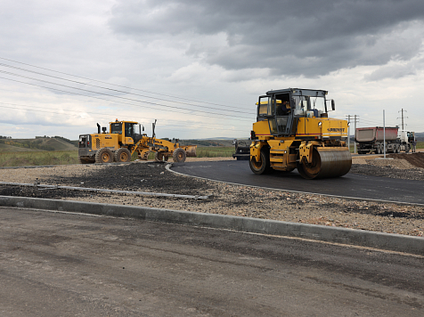 Пять ключевых дорожных объектов реконструируют в Красноярском крае в 2026 году. Фото: КрУДор