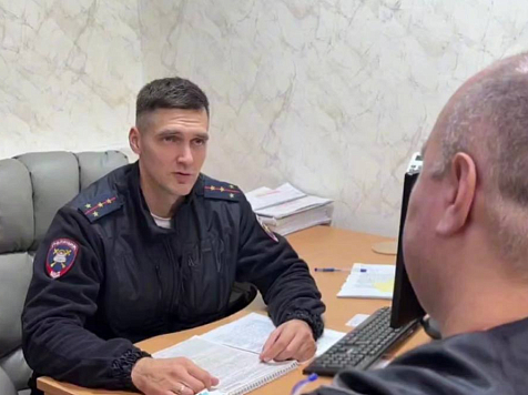 Инспекторы ГАИ оштрафовали очередного красноярского блогера за борьбу с нарушителями. Фото, видео: Госавтоинспекция24