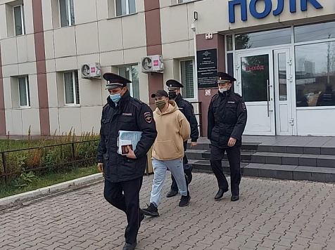 18-летнего виновника массового ДТП на Семафорной задержали в Красноярске. Фото и видео: 24.мвд.рф