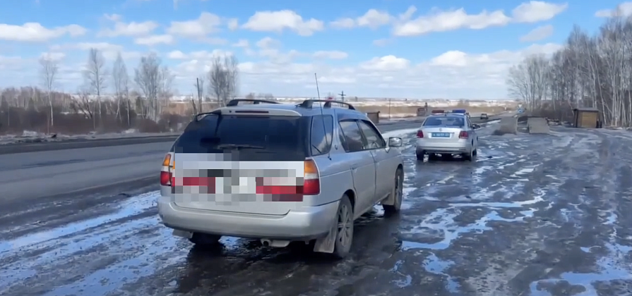 Красноярцу грозит арест за 144 неоплаченных штрафа и просроченные права