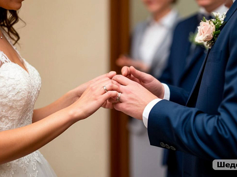 Жительница Красноярска оказалась замужем за несколькими мужчинами. Фото: Шедеврум