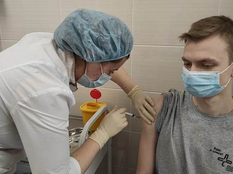В СФУ вакцинировались 75% студентов старше 18 лет. Фото: Минздрав Красноярского края