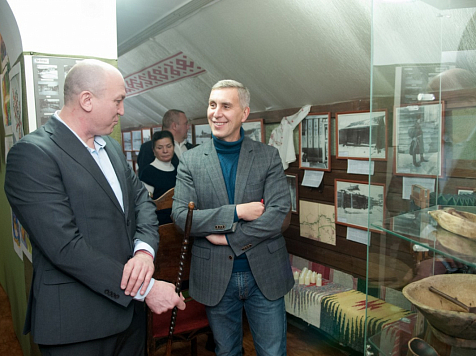 С жителями Богучанского района встретился председатель Заксобрания Красноярского края Алексей Додатко. Фото: Корецкий В.