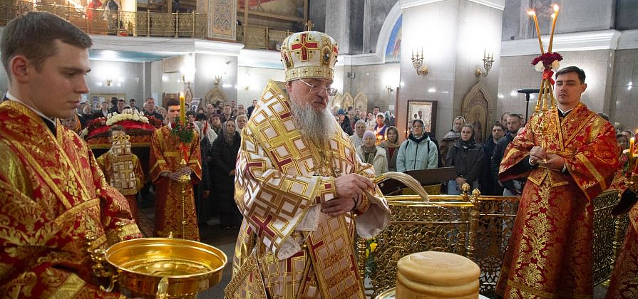 Красноярские православные встретили Пасху