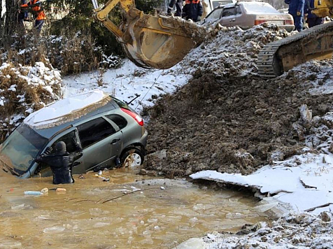 Компания «Сисим» заплатит 180 млн за ущерб реке Сейба в Красноярском крае. Фото: МЧС