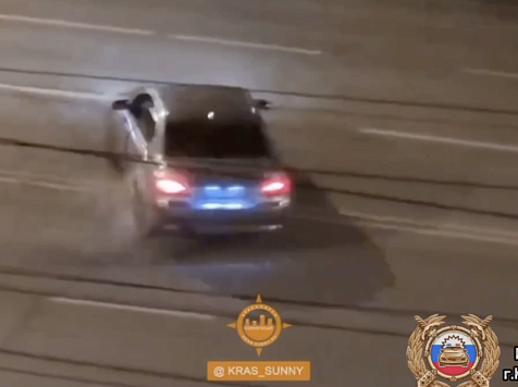 Красноярская полиция поймала опасных дрифтеров на Mercedes и BMW. Фото: ГАИ Красноярского края