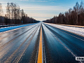 Гололед ограничил движение на трассах Красноярского края