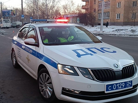 Пьяный водитель устроил массовую аварию в Красноярске: пострадали двое взрослых и ребенок. Фото: Госавтоинспекция