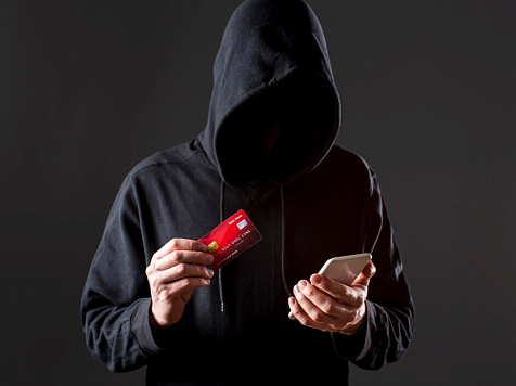 С 5 июля помощь мошенникам будет наказываться уголовкой и штрафом до 1 млн рублей