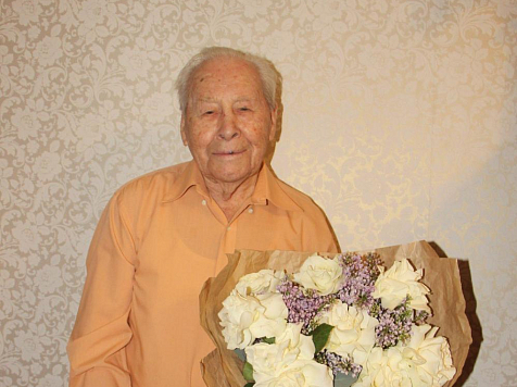 102 года исполнилось ветерану Великой Отечественной войны из Красноярска. Фото: администрация Красноярска