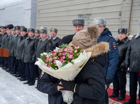 Спустя 6 месяцев красноярские полицейские вернулись из командировки в Херсонскую область. Фото: ГУ МВД по Красноярскому краю