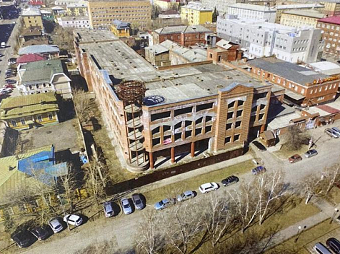 В Красноярске рядом с фабрикой «Краскон» появится деловой центр с парковкой. Фото: admkrsk.ru