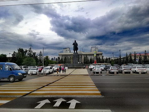 Депутат потребовал переименовать центральную площадь Красноярска. Фото: Антон Андреев