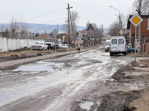 Мэр Красноярска пообещал решить проблему с подтоплениями в Покровке. Фото: Сергей Верещагин