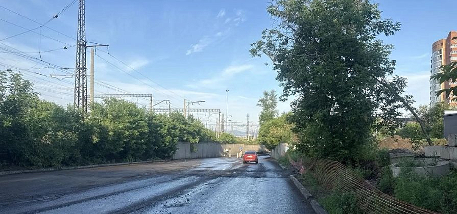 В Красноярске полностью восстановили движение по улице Семафорной 