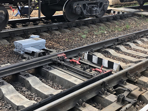 В Красноярском крае локомотив сошел с рельсов . Фото автора