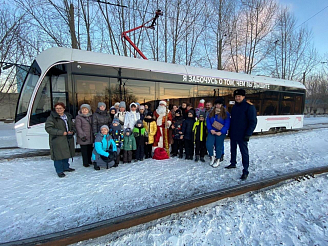 Детям из ЛНР и ДНР провели экскурсию по правому берегу Красноярска