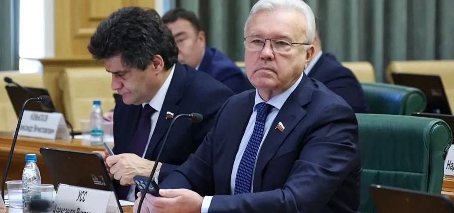 Красноярский сенатор Александр Усс не будет участвовать в выборах