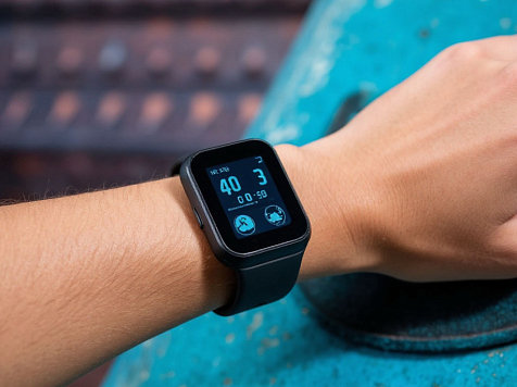 В Красноярске прокатился слух об обязательных браслетах здоровья. Фото: Шедеврум