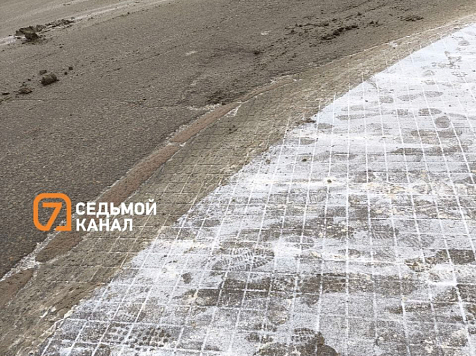 Красноярцы рискуют лишиться ног на опасном перекрестке в центре города