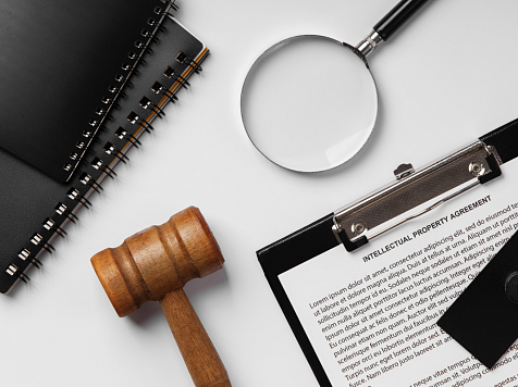 В Железногорске мужчина на Porsche задолжал 2,5 миллиона рублей по алиментам . Фото: Freepik