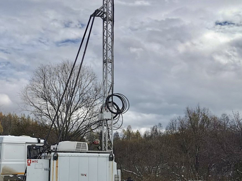 Оператор разворачивает спутниковую связь в красноярской тайге, поиски пропавшей семьи Усольцевых продолжаются. Фото: ПАО «МТС» в Красноярском крае