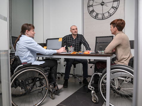 Работодателям краевого центра возместят финансовые затраты при трудоустройстве граждан с инвалидностью. Фото: ru.freepik.com