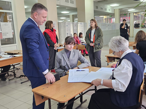 Политологи связали высокую явку в Красноярском крае с интересом к выборам и важностью исторического момента