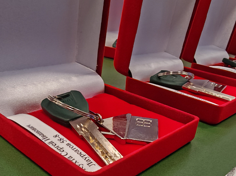 В Норильске вручили первые ключи от квартир, построенных по программе реновации