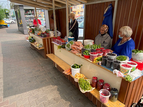 В Красноярске в Центральном районе открыли сезон уличной торговли. Фото: Администрация города
