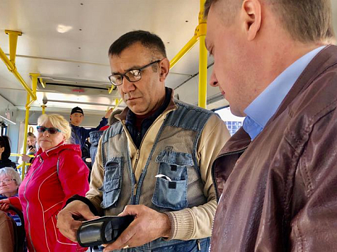 После жалоб красноярцев в автобусах проверили систему безналичной оплаты. Фото: Администрация Красноярского края