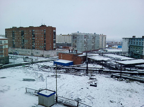 Жители Норильска удивились снегопаду в начале лета и вышли лепить снеговиков (фото). Фото: Злата Волкова с vk.com (1), Instagram.com