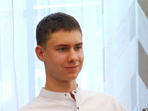 В Минусинске 15-летний мальчик уберег пенсионерку от мошенников. Фото: «7 канал Красноярск»