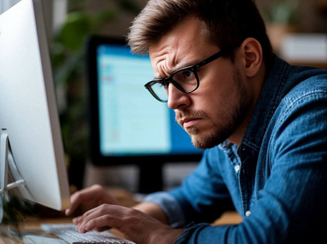 Красноярцы «уронили» Госуслуги заявками на турпоездки школьников. Фото: Шедеврум