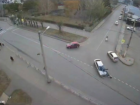 На левобережье Красноярска Тойота сбила девятиклассника на электровелосипеде. Фото, видео: Госавтоинспекция24