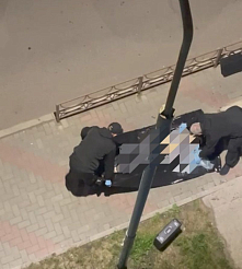 В Красноярске в микрорайоне Белые Росы найдено тело молодой женщины