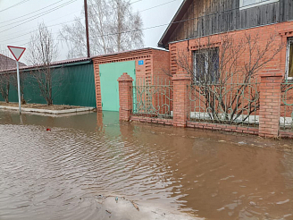 «Беремся за кирки»: глава Емельяновского района призвал жителей учувствовать в ликвидации потопов