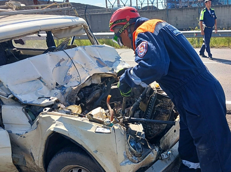 У пожилого водителя «Нивы» случился сердечный приступ за рулём. Фото: КГКУ «Спасатель»
