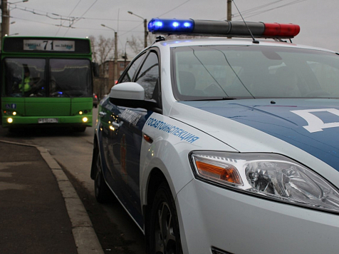 Красноярские автоинспекторы выявили более 8 тысяч нарушений ПДД водителями автобусов . Фото: vk.com/gibdd24