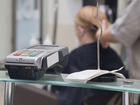 Банк «Русский Стандарт» заплатит 10 тыс. рублей штрафа за незаконные услуги, навязанные красноярцу. Фото: ru.freepik.com