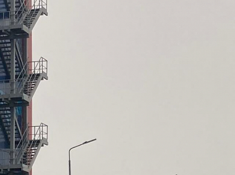 Спасатели предупредили о сильном тумане и мгле в центре Красноярского края: видимость меньше 50 (!) метров. Фото: 7 канал Красноярск