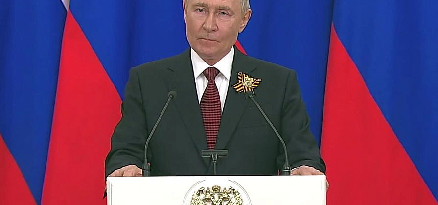 Встреча с Зеленским, Иран и НАТО: о чем успел рассказать Владимир Путин на пресс-подходе 9 мая