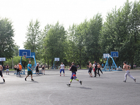 В красноярском Татышев-парке появился прокат шезлонгов и мячей. Фото: https://vk.com/ostrovtatyshev