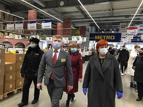 В красноярских супермаркетах проверили соблюдение противовирусных мер. Фото: администрация Красноярска