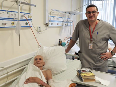 Чудо в краевой больнице: 70-летний пенсионер выжил после ожогов на 40% тела. Фото: Минздрав Красноярского края