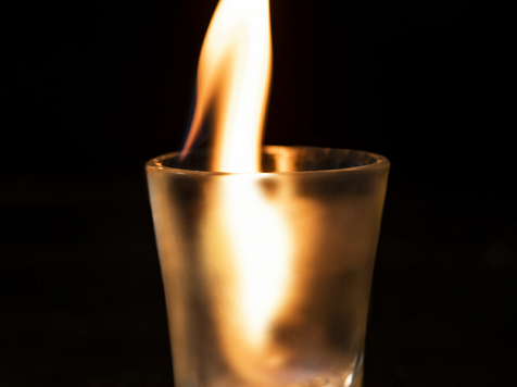 Житель края поджёг свою сожительницу в новогоднюю ночь. Фото: ru.freepik.com