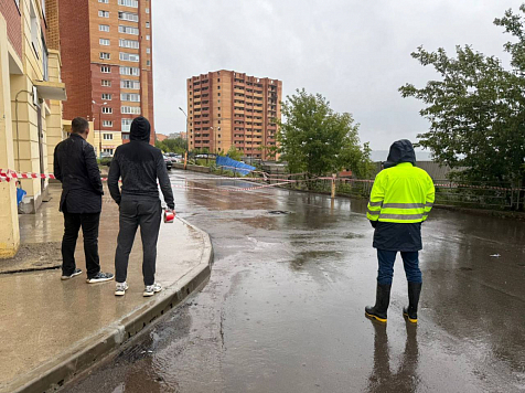 На 2-й Огородной сползает склон после дождя в Красноярске. Фото: мэрия Красноярска
