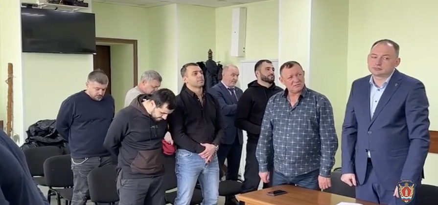 Красноярцы отправятся в колонию на 7 лет за автоподставы на люксовых авто