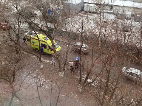 В Красноярске водитель на «Ладе» сбил 12-летнего школьника: мальчик в больнице. Фото: Sibnovosti