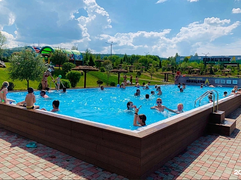 Красноярские уличные бассейны объявили даты закрытия купального сезона. Фото: 2GIS